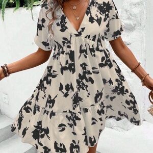 SHEIN Flower Short Sleeve Dress - Medium
